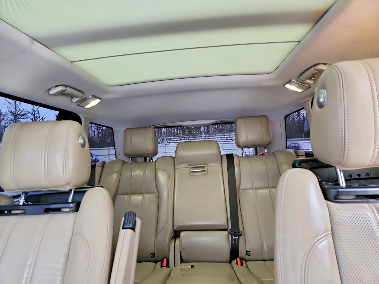 2017 LAND ROVER RANGE ROVER SUPERCHARGED photo 10