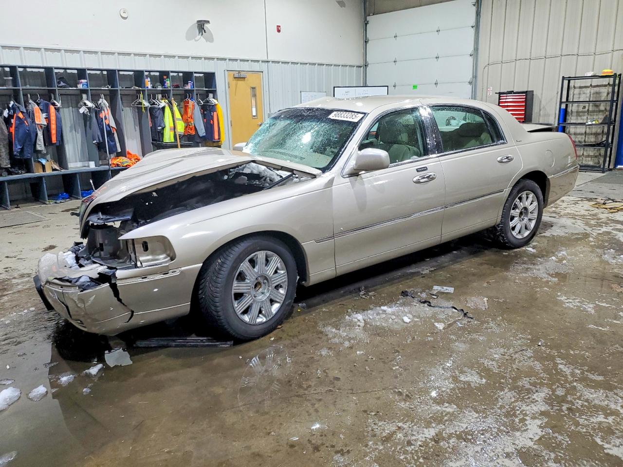 2006 LINCOLN TOWN CAR