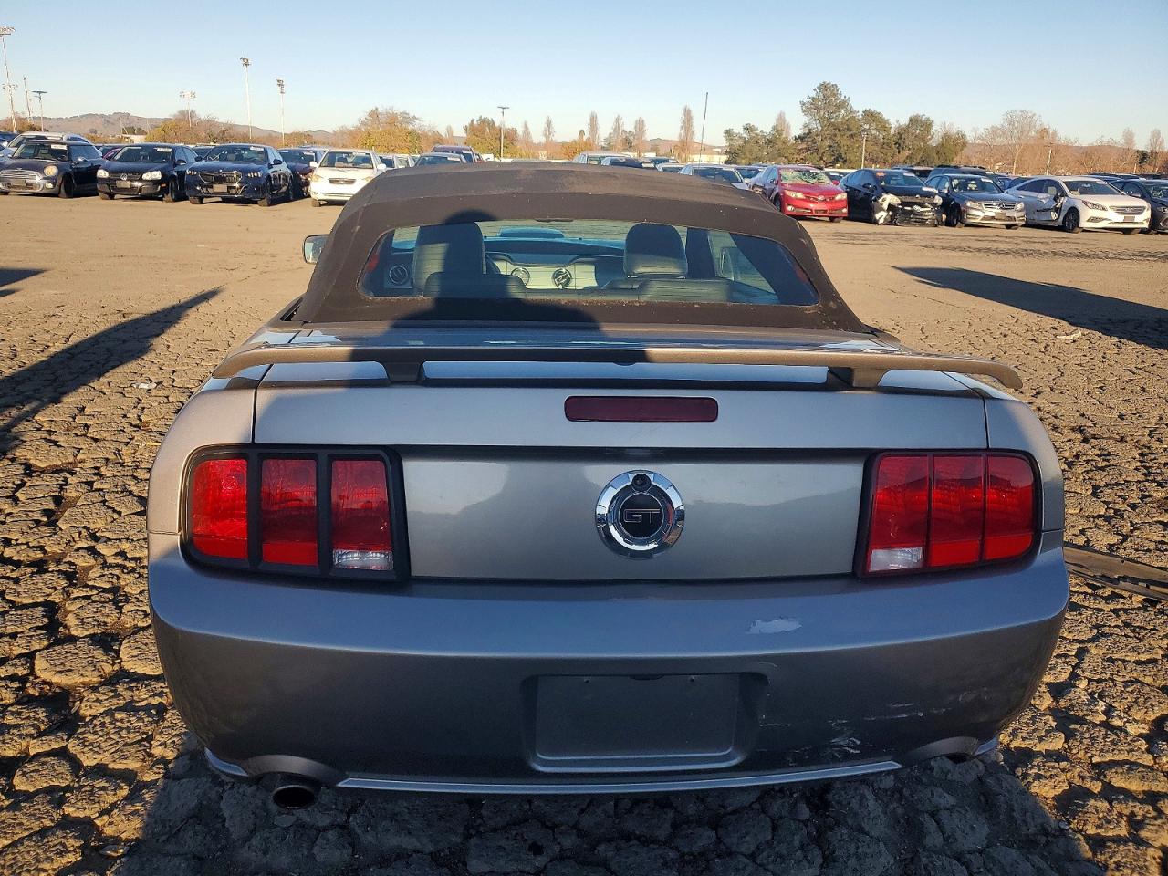 2008 FORD MUSTANG GT photo 16