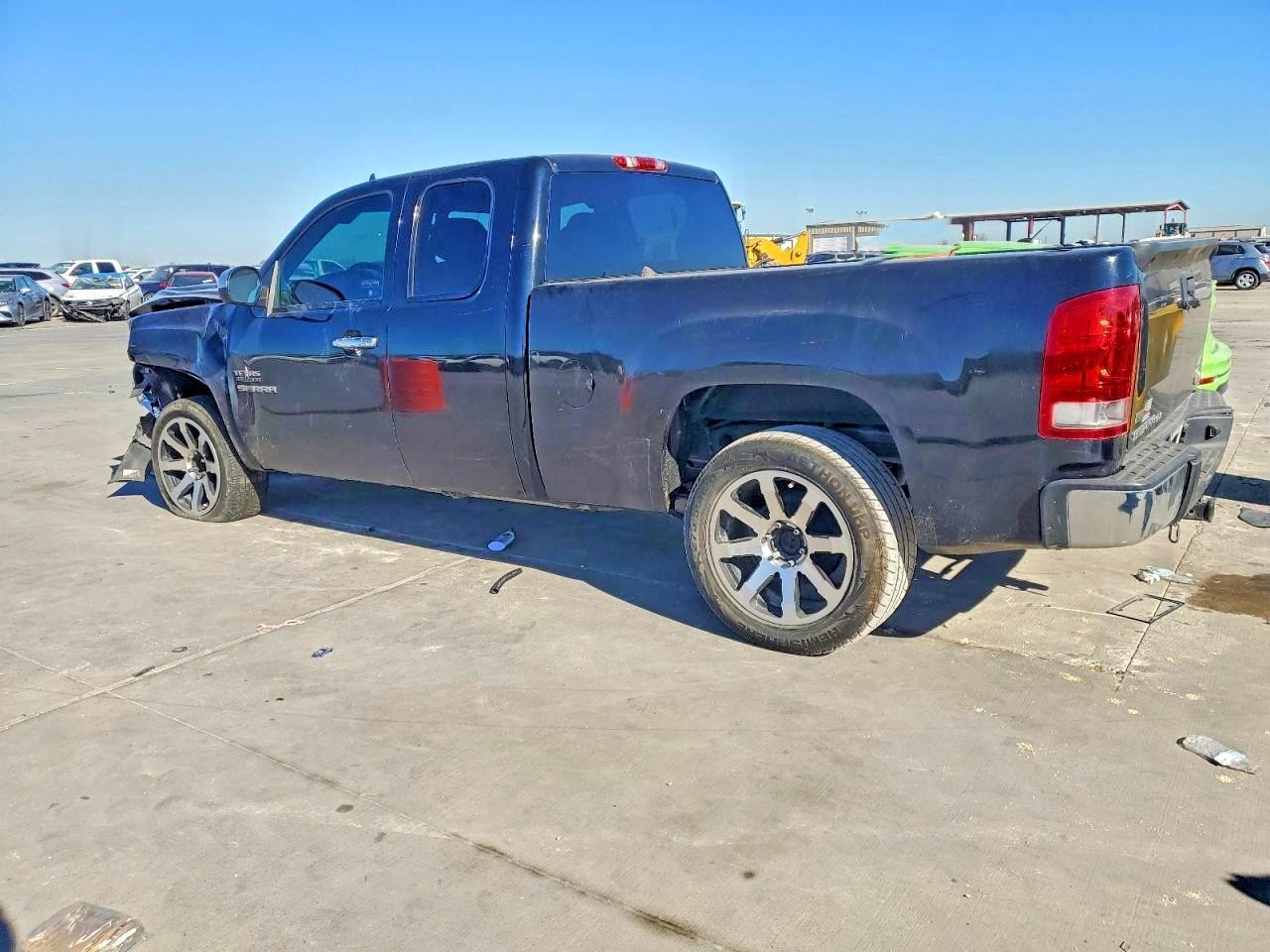 2012 GMC SIERRA C1500 SLE photo 3