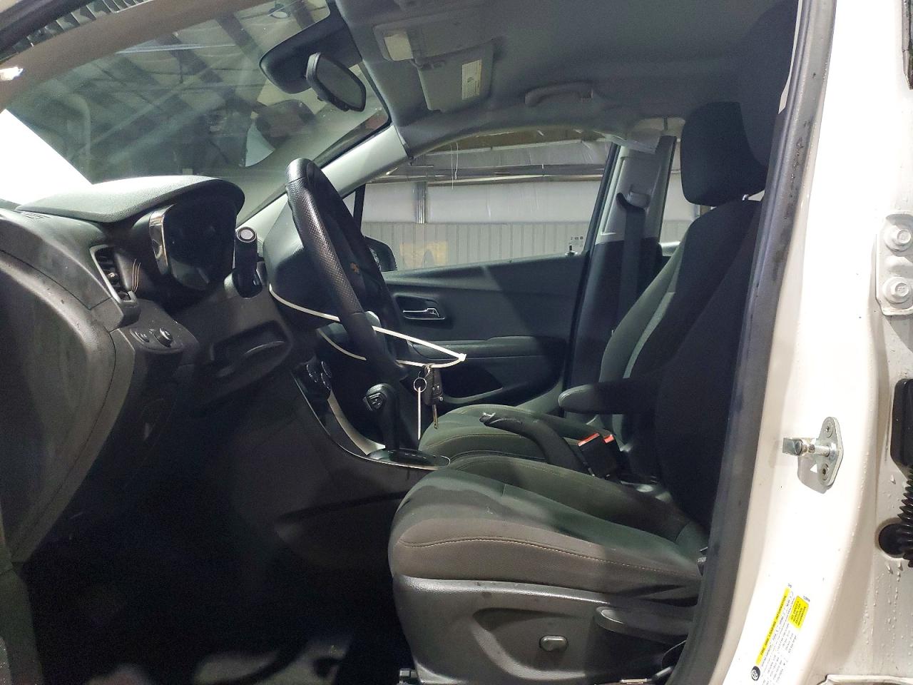 2018 CHEVROLET TRAX LS photo 7