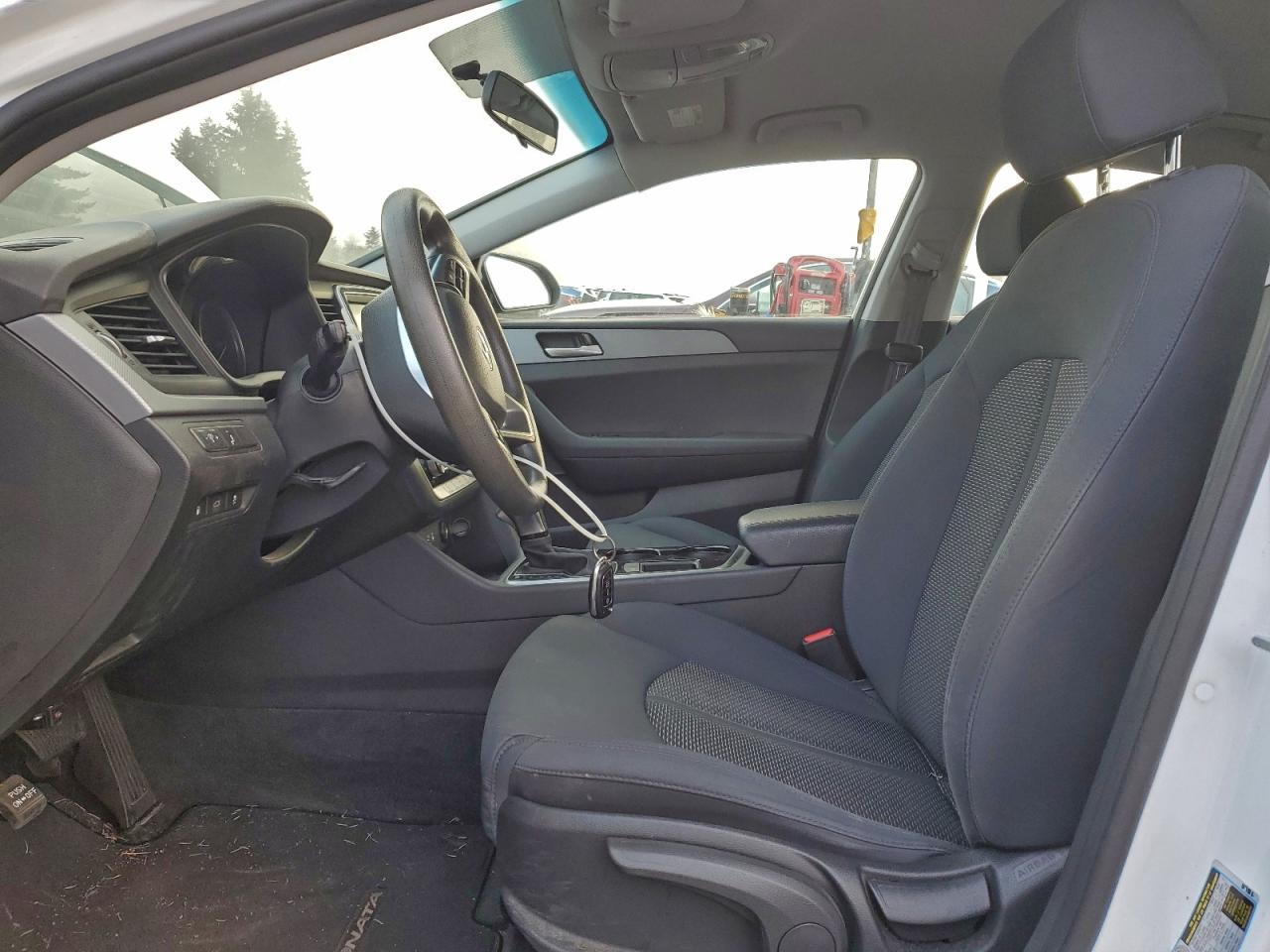 2018 HYUNDAI SONATA SE photo 7