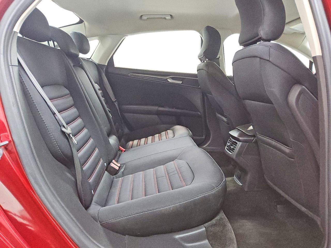 2015 FORD FUSION SE photo 10
