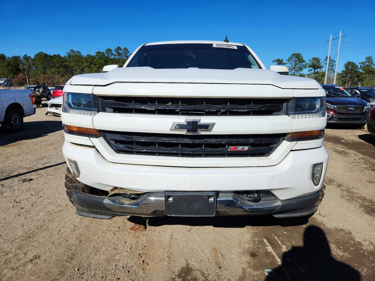 2018 CHEVROLET SILVERADO K1500 LT photo 5