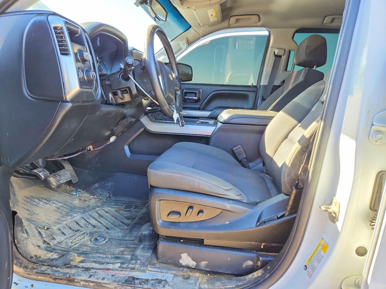 2018 CHEVROLET SILVERADO K1500 LT photo 7