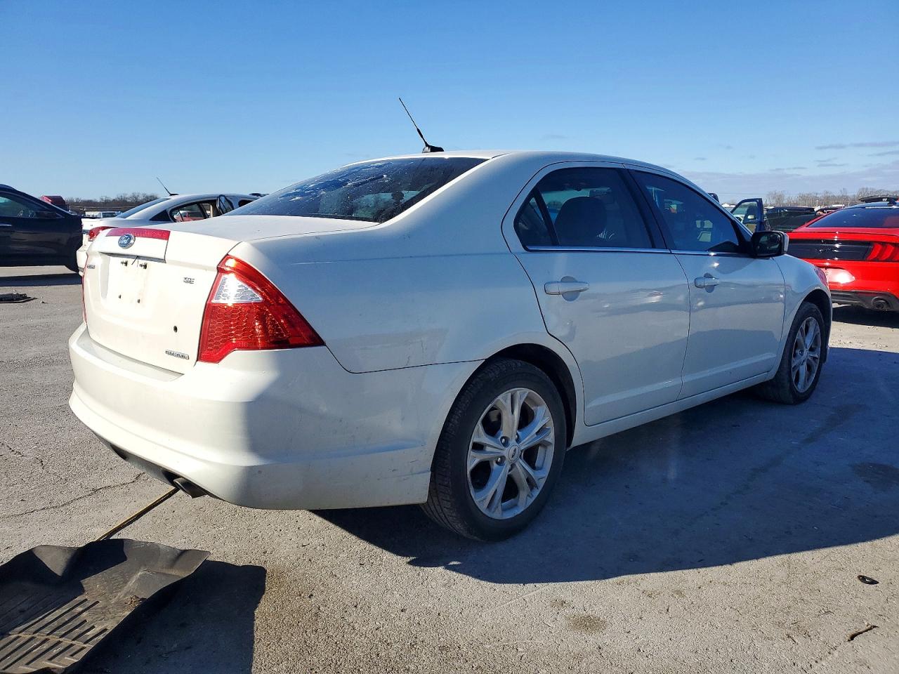 2012 FORD FUSION SE photo 3