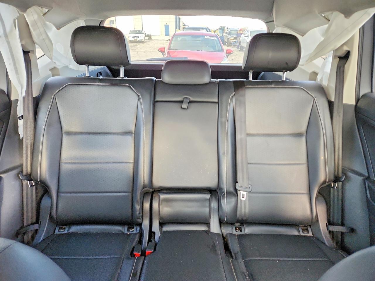 2021 VOLKSWAGEN TIGUAN SE photo 19
