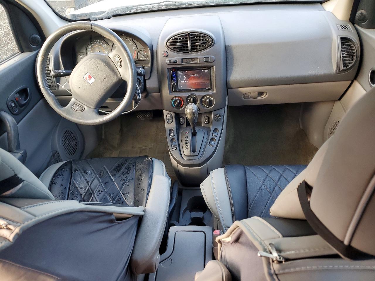 2003 SATURN VUE photo 8