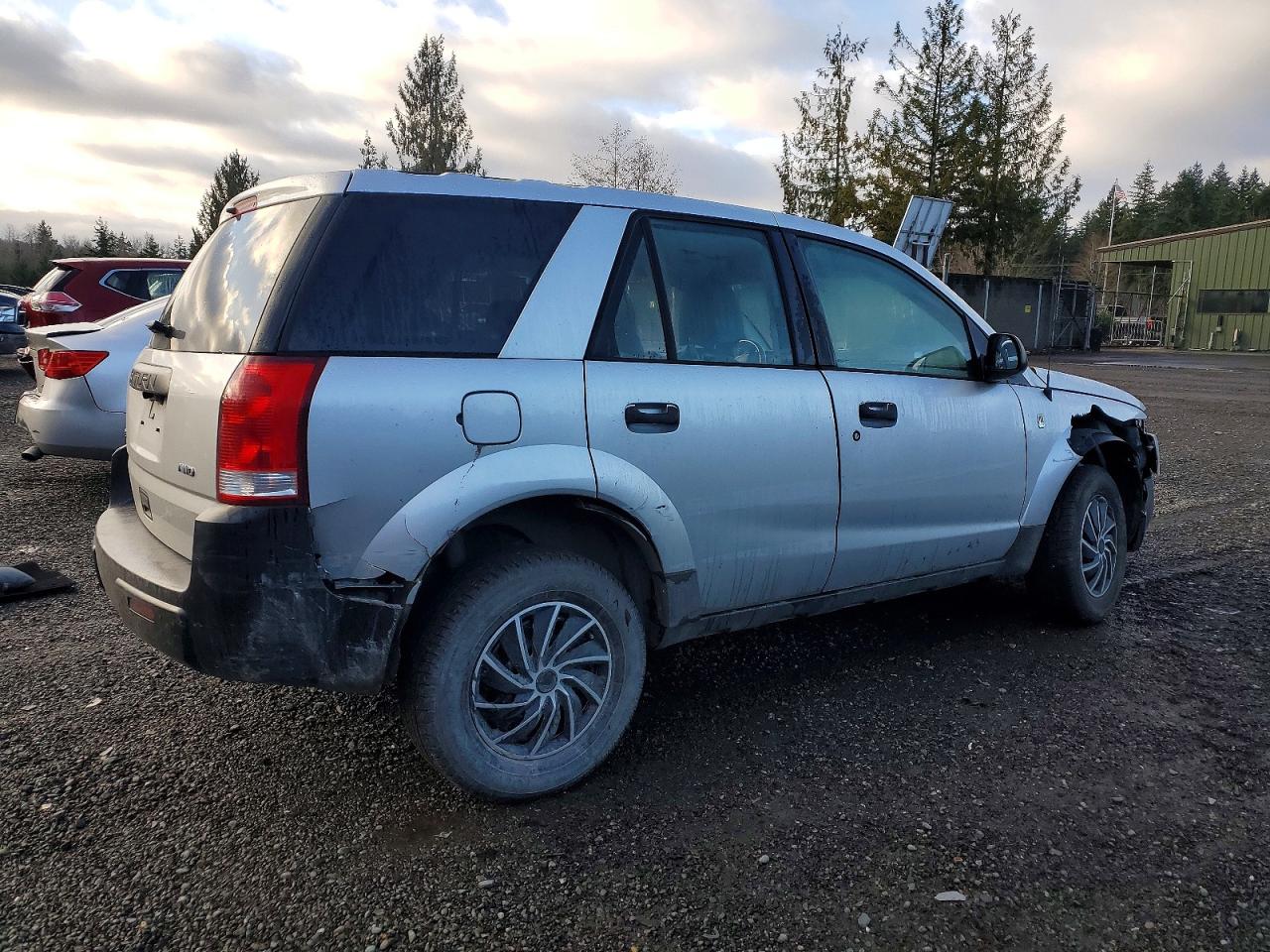 2003 SATURN VUE photo 3