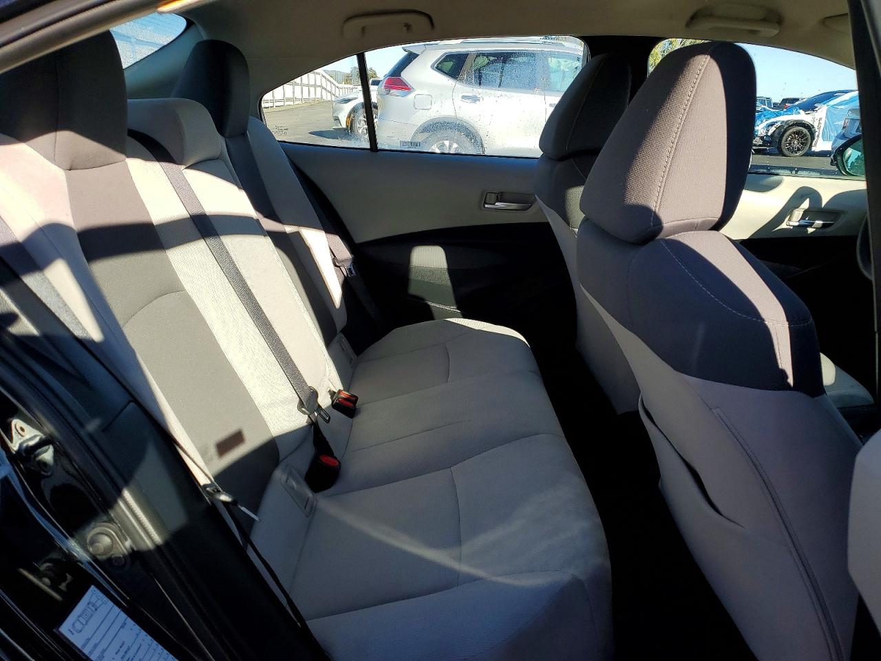 2021 TOYOTA COROLLA LE photo 19