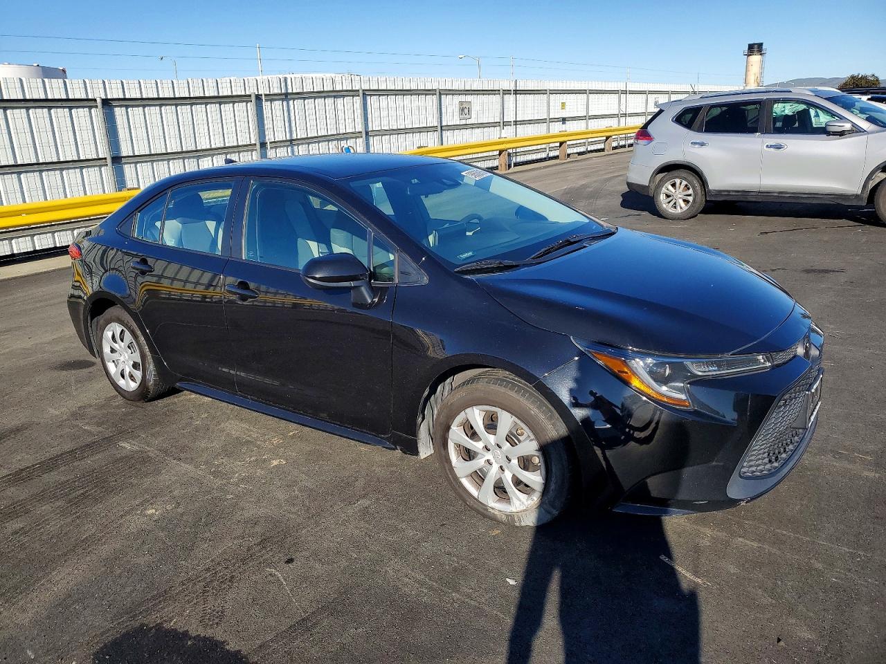 2021 TOYOTA COROLLA LE photo 7