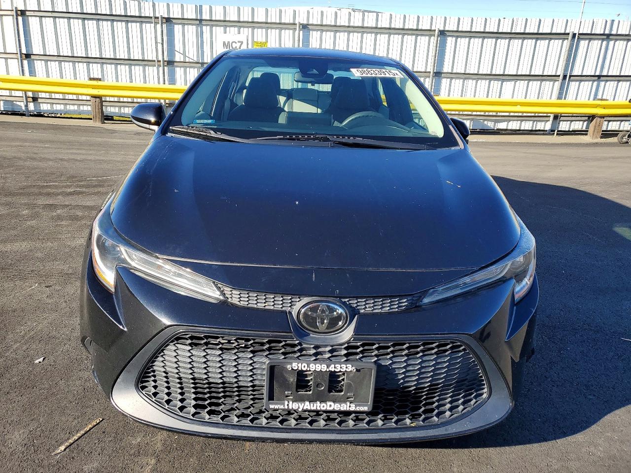 2021 TOYOTA COROLLA LE photo 9
