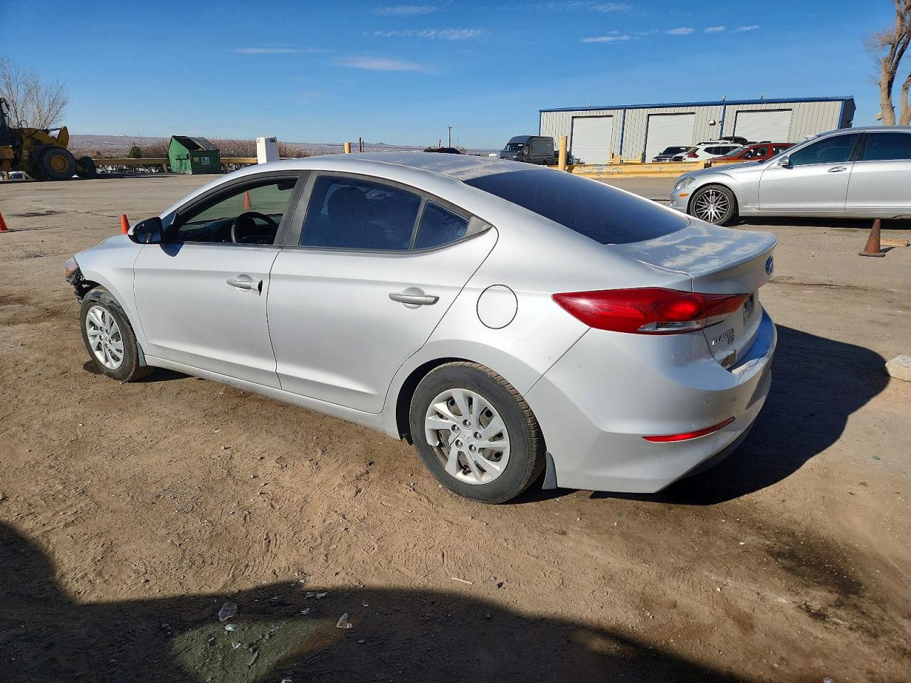 2018 HYUNDAI ELANTRA SE photo 5