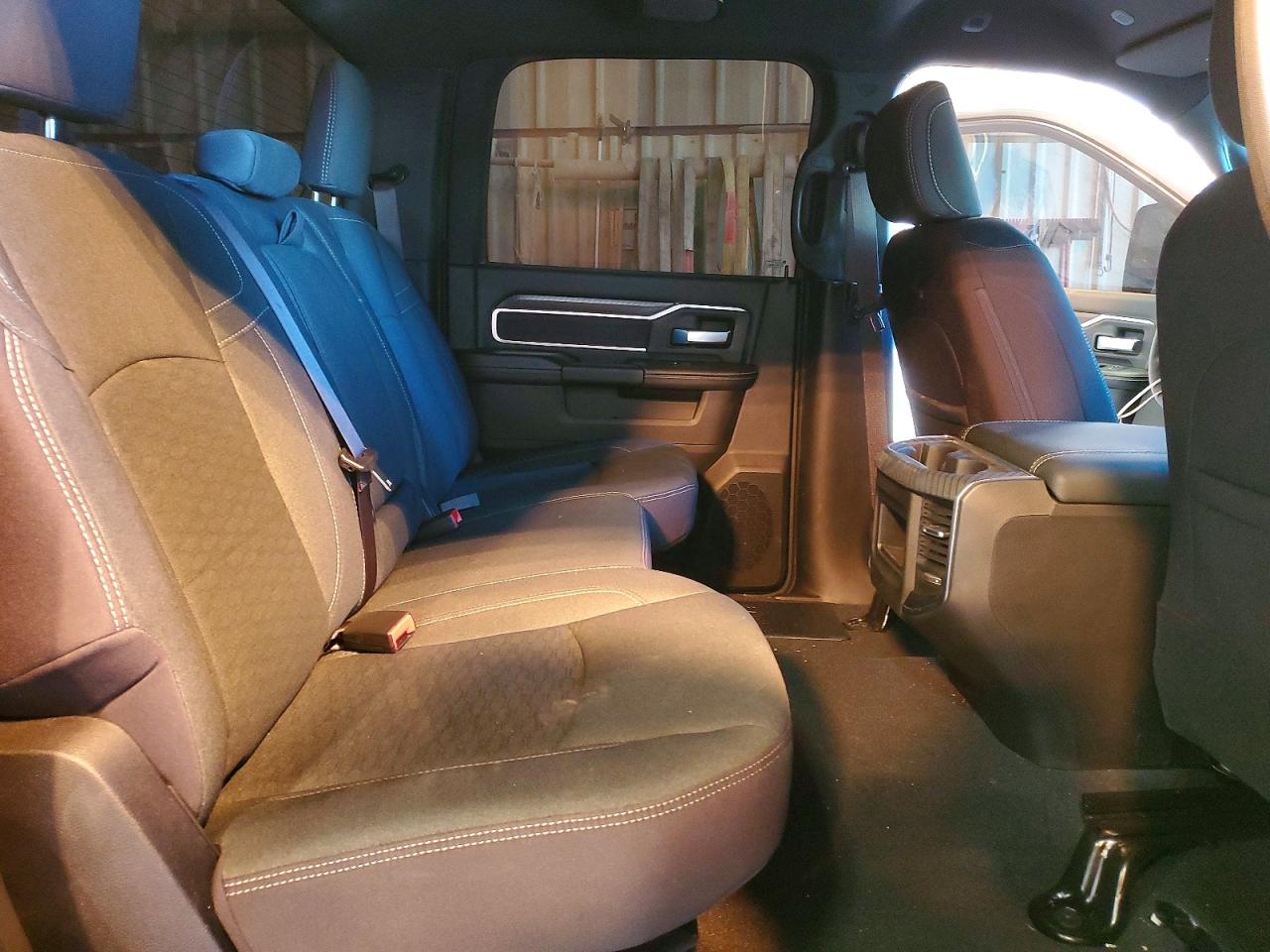 2025 RAM 2500 BIG HORN photo 10
