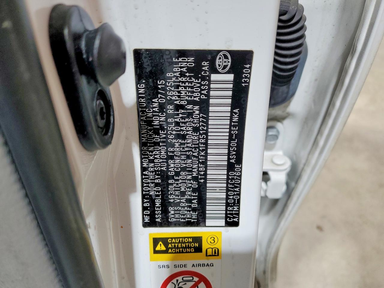 2015 TOYOTA CAMRY LE photo 12