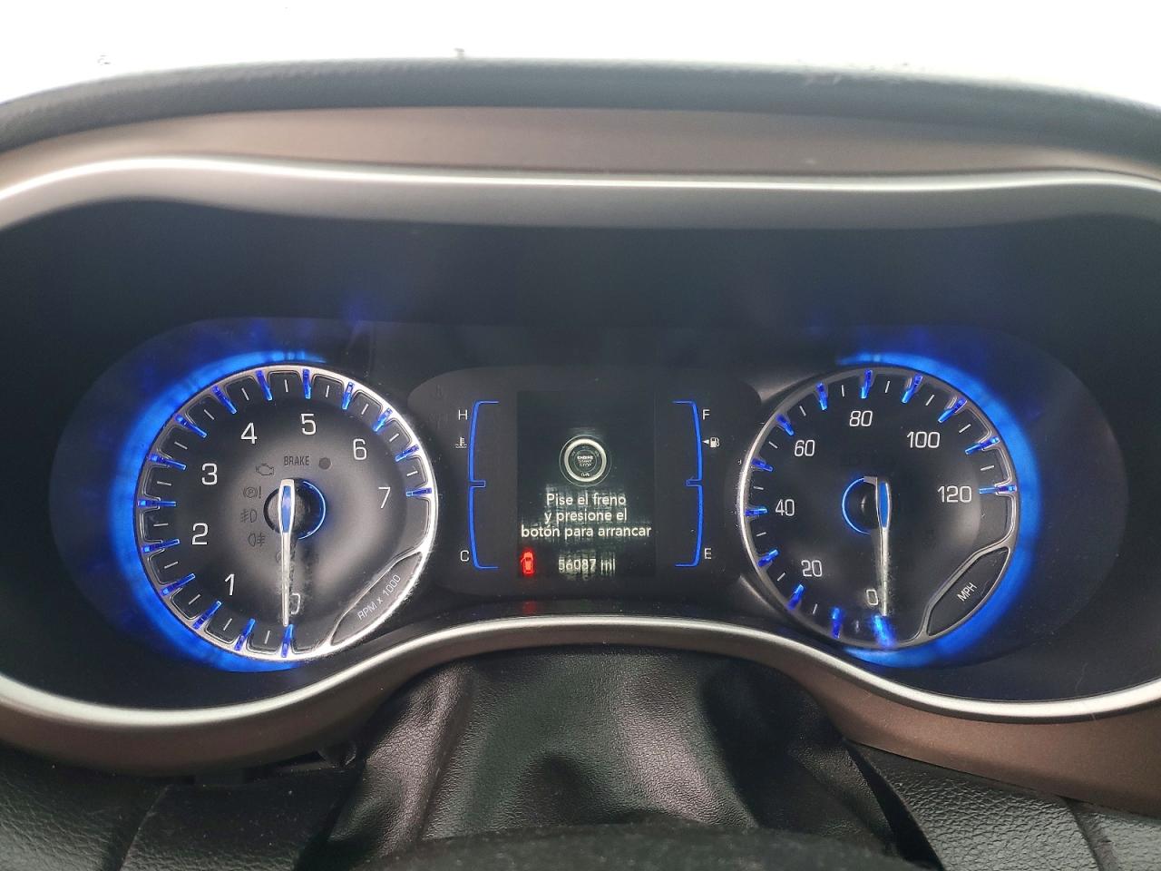 2020 CHRYSLER VOYAGER LXI photo 9