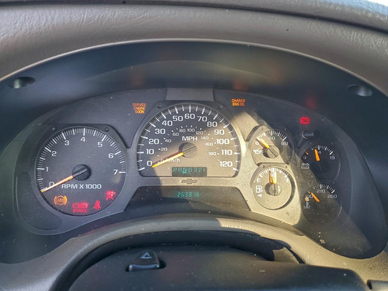2002 CHEVROLET TRAILBLAZER photo 9