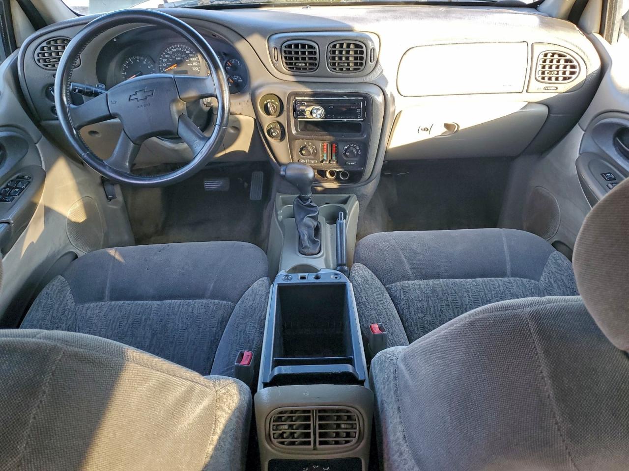 2002 CHEVROLET TRAILBLAZER photo 8