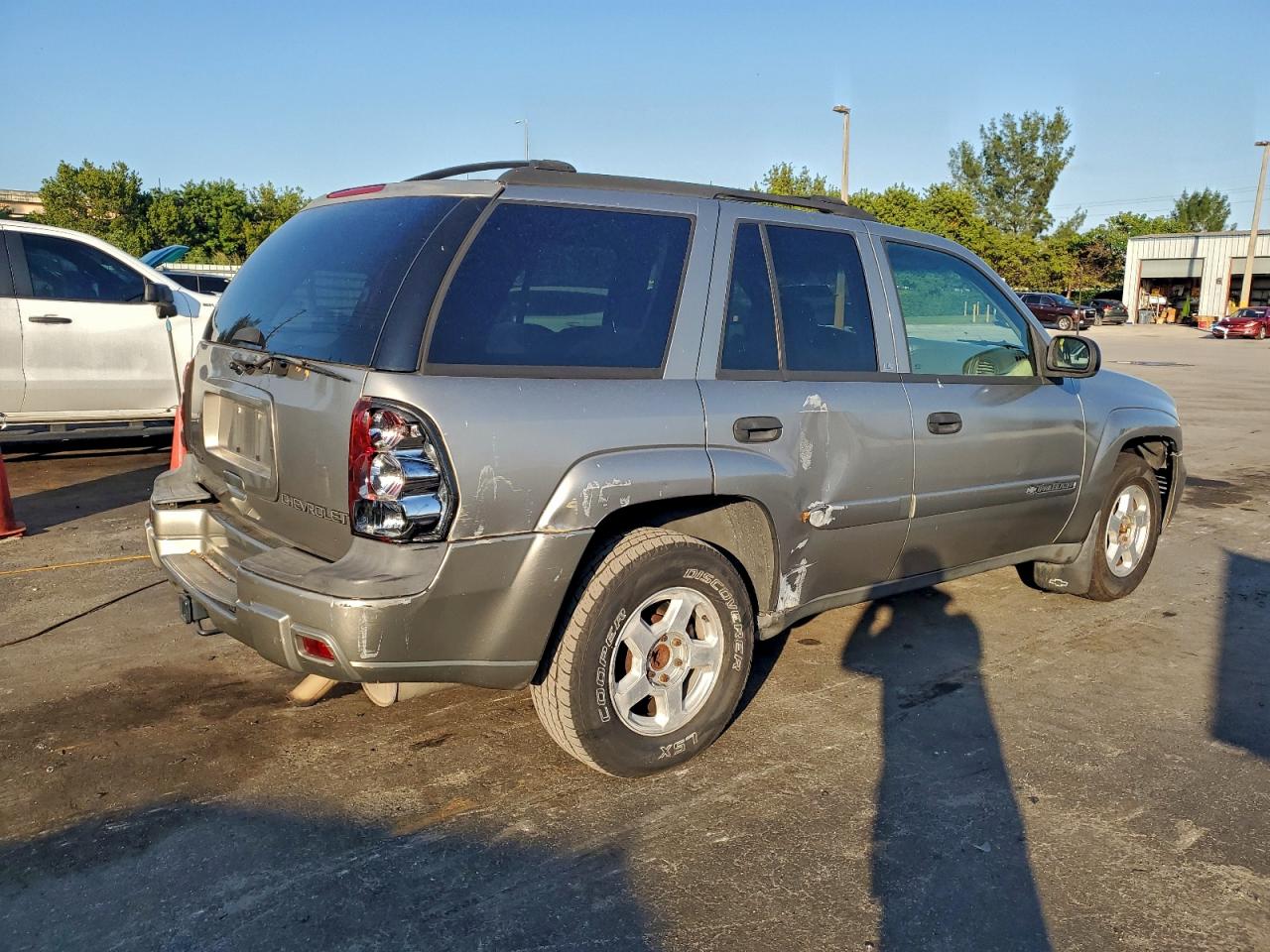 2002 CHEVROLET TRAILBLAZER photo 3
