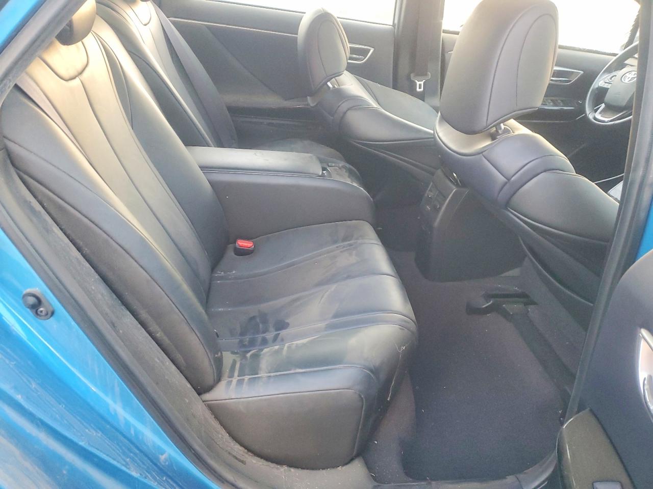 2017 TOYOTA MIRAI photo 10