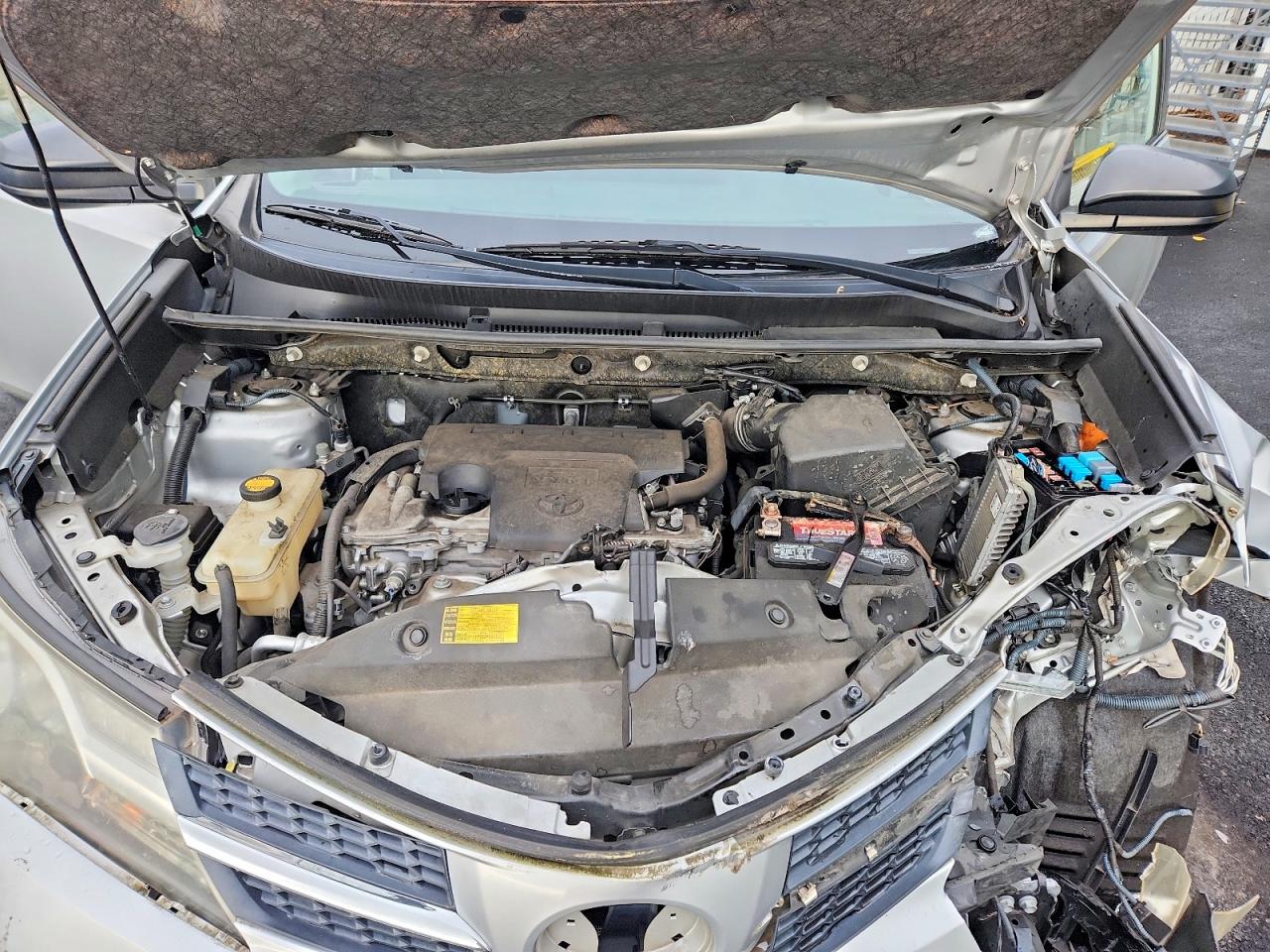 2014 TOYOTA RAV4 LE photo 34