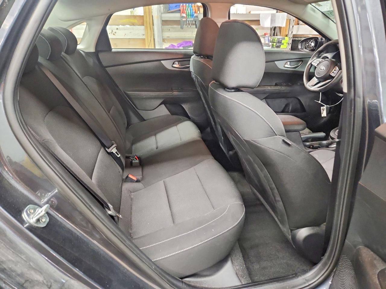 2021 KIA FORTE FE photo 10