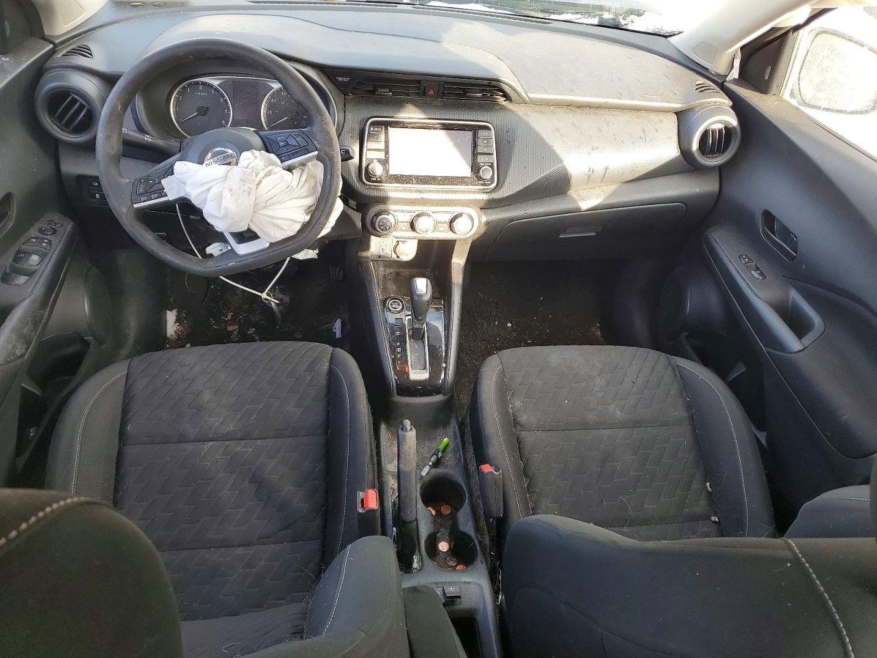 2021 NISSAN KICKS S photo 8