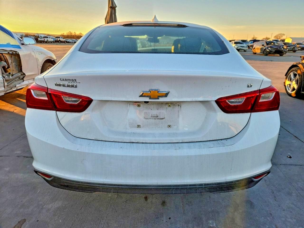 2018 CHEVROLET MALIBU LT photo 6