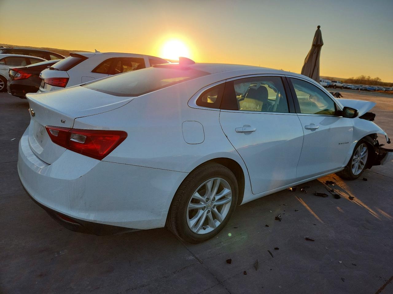 2018 CHEVROLET MALIBU LT photo 3