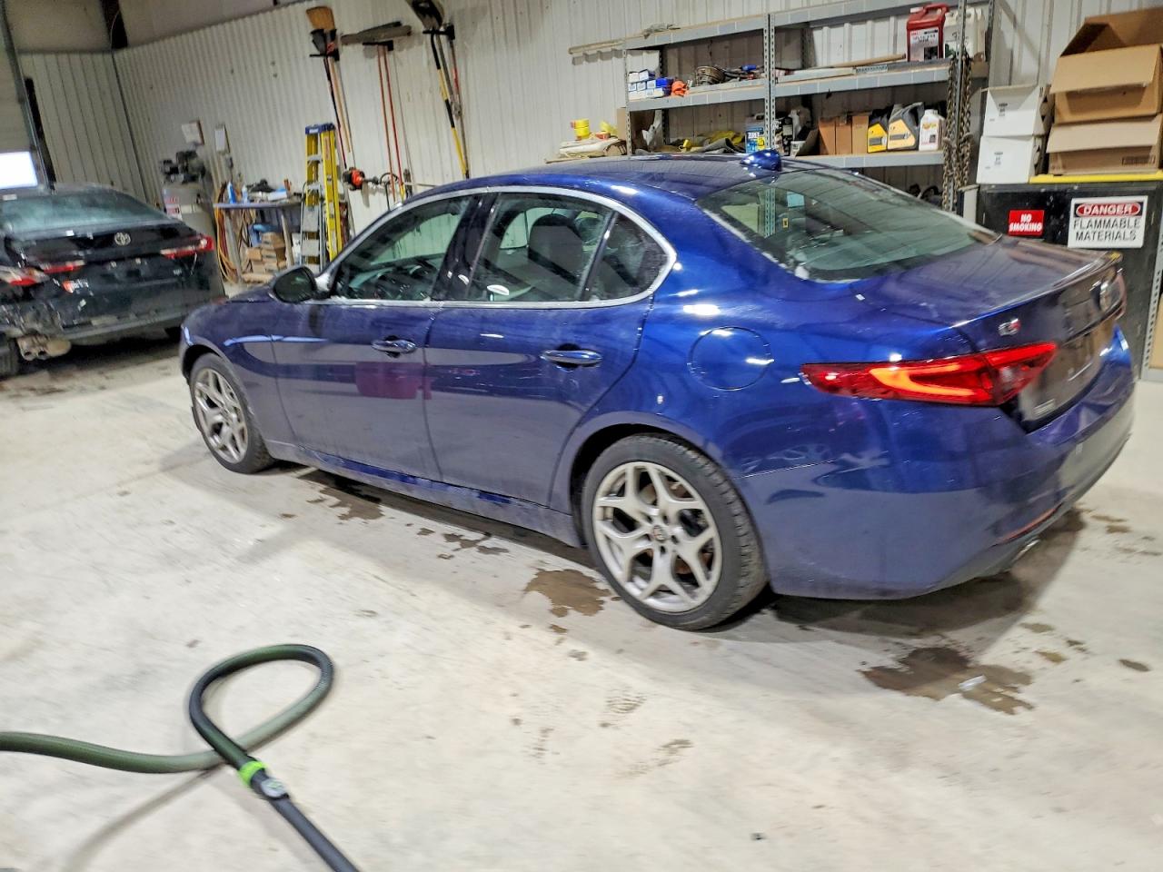 2018 ALFA ROMEO GIULIA TI Q4 photo 3