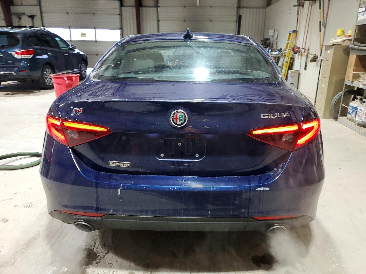 2018 ALFA ROMEO GIULIA TI Q4 photo 11