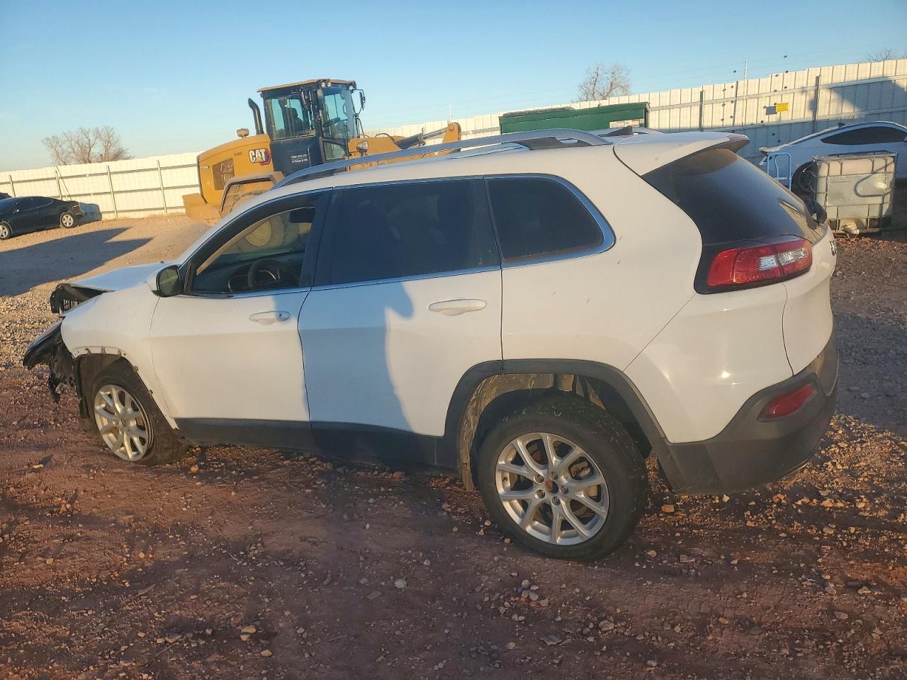 2018 JEEP CHEROKEE LATITUDE photo 2