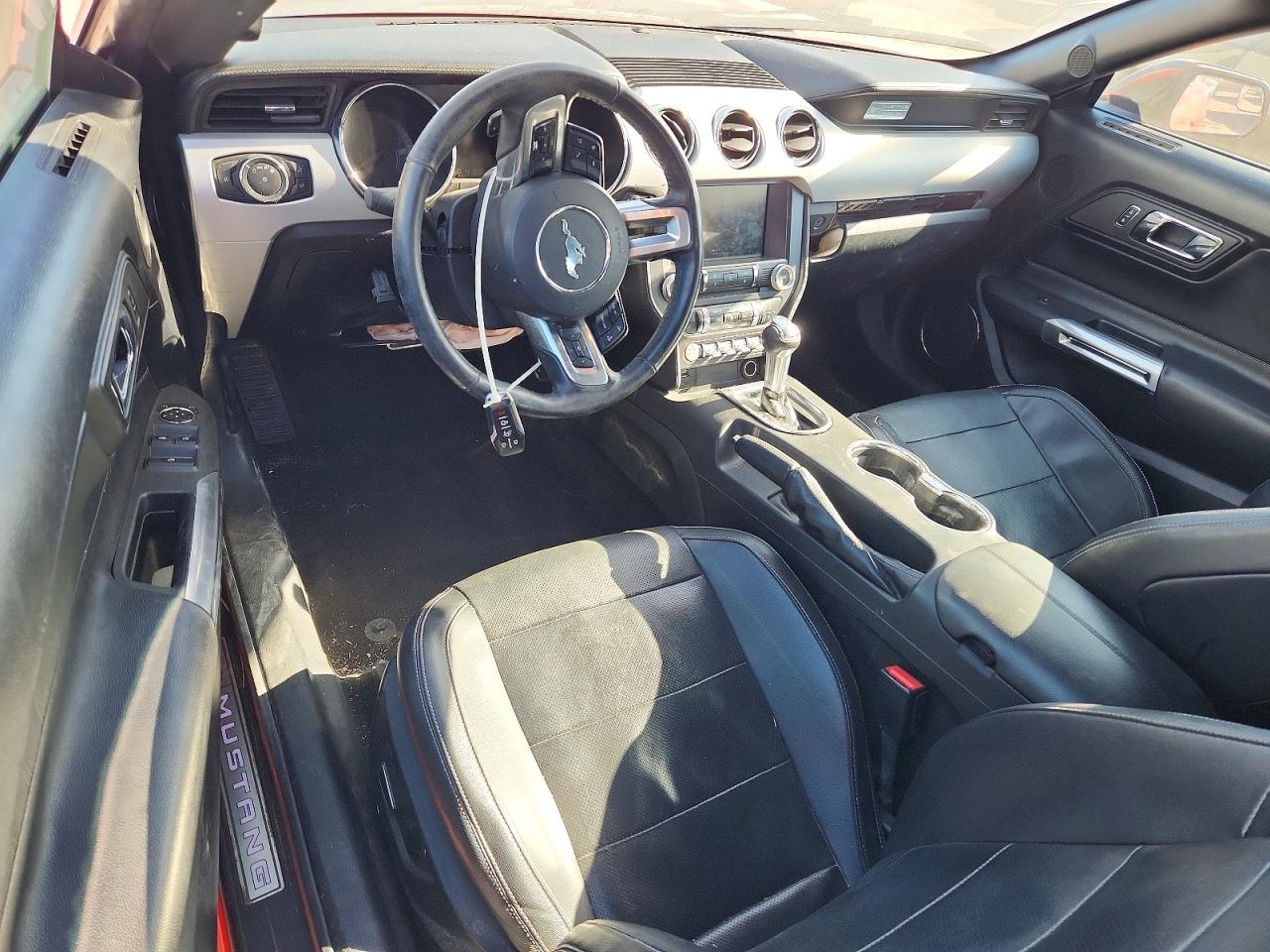2015 FORD MUSTANG photo 8