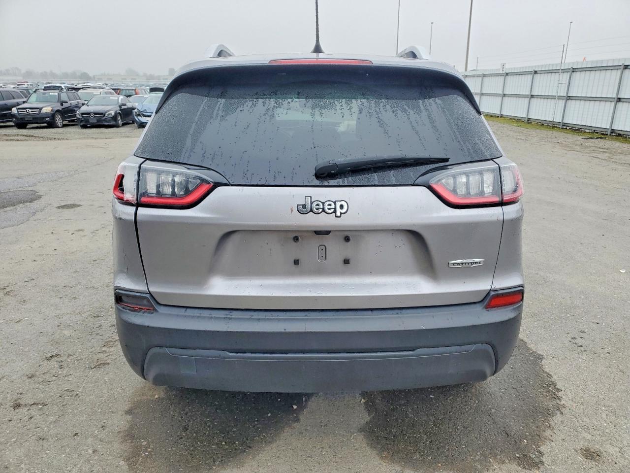 2021 JEEP CHEROKEE LATITUDE photo 6