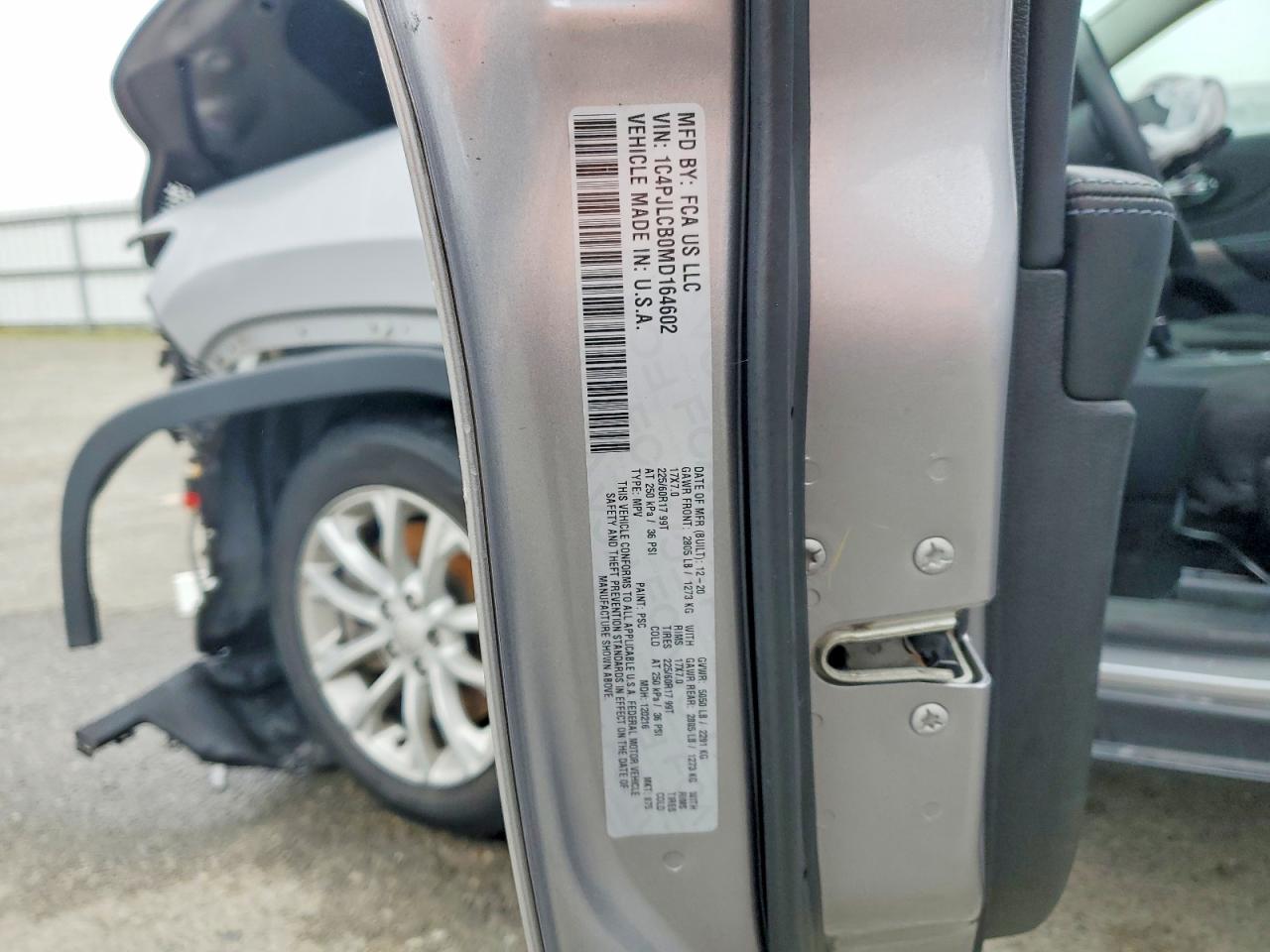2021 JEEP CHEROKEE LATITUDE photo 13