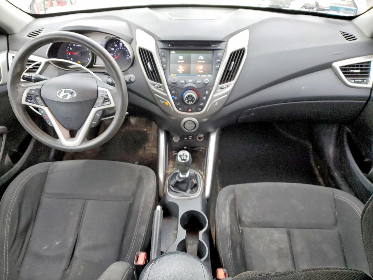 2016 HYUNDAI VELOSTER photo 8