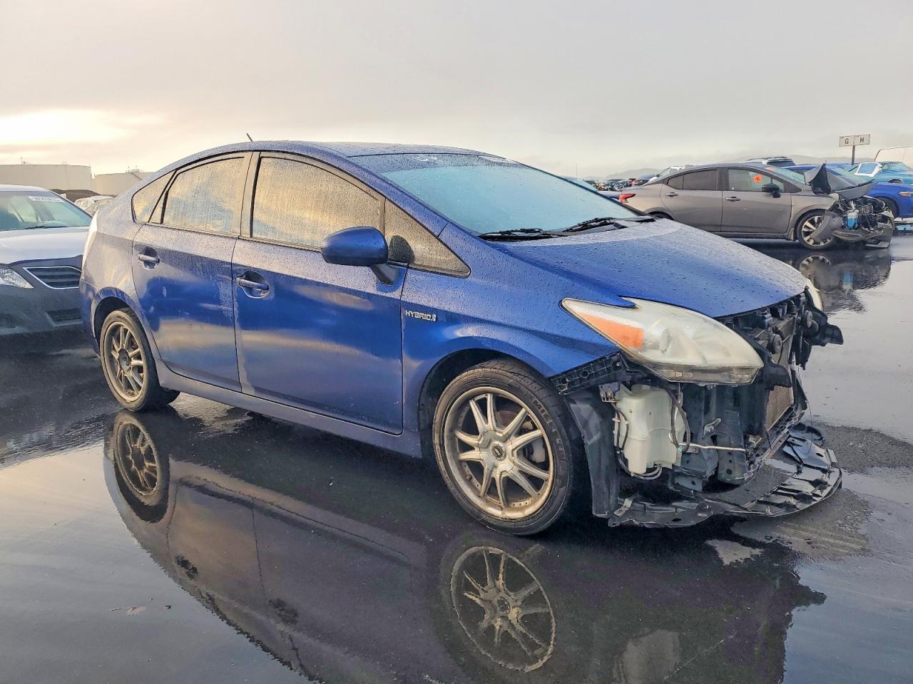 2010 TOYOTA PRIUS photo 4