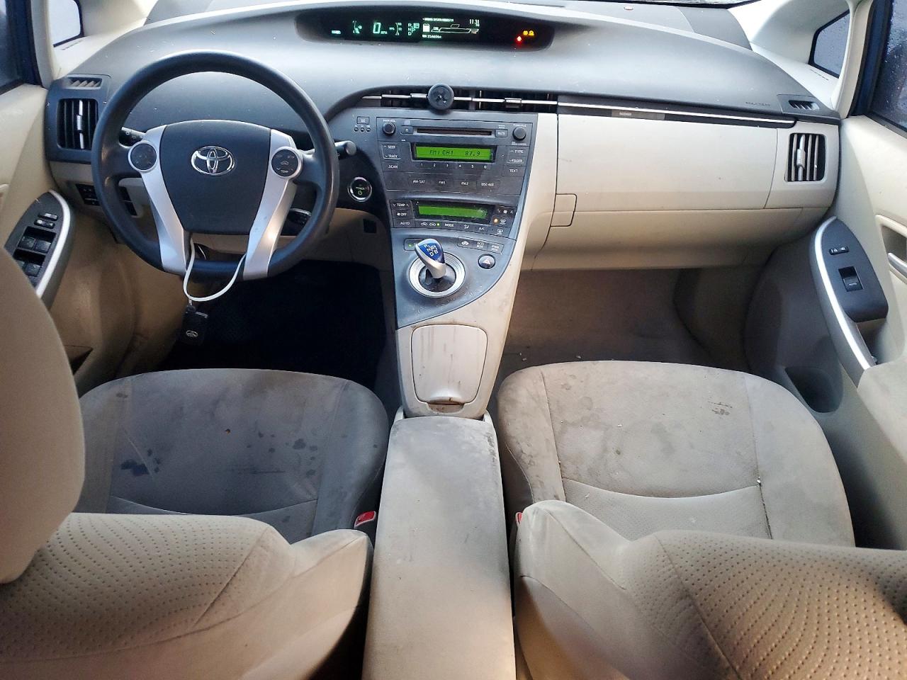 2010 TOYOTA PRIUS photo 8