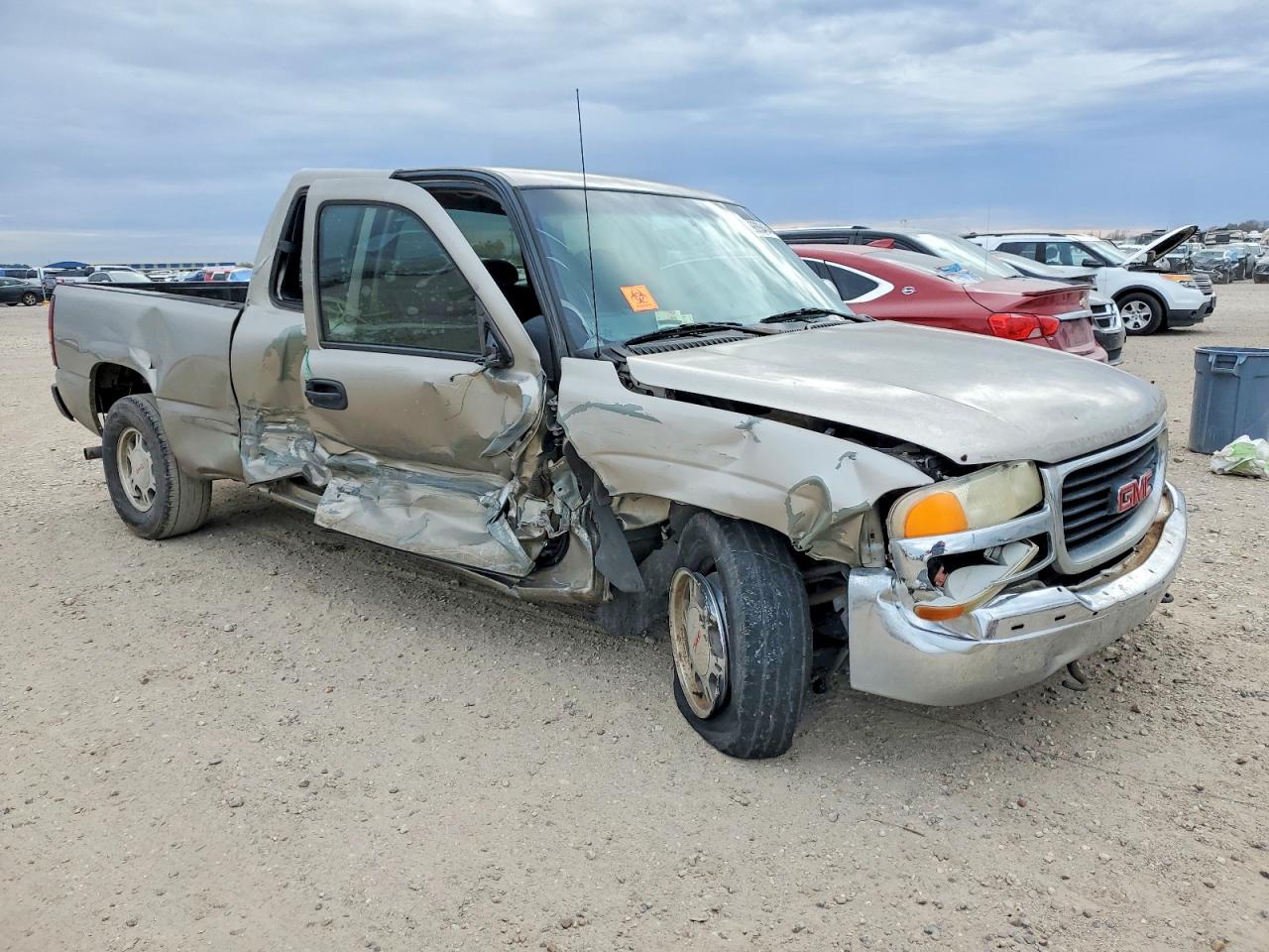 2002 GMC NEW SIERRA C1500 photo 4