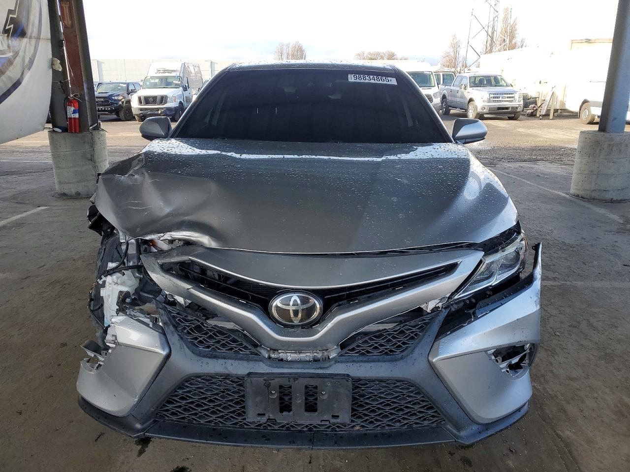 2020 TOYOTA CAMRY SE photo 5