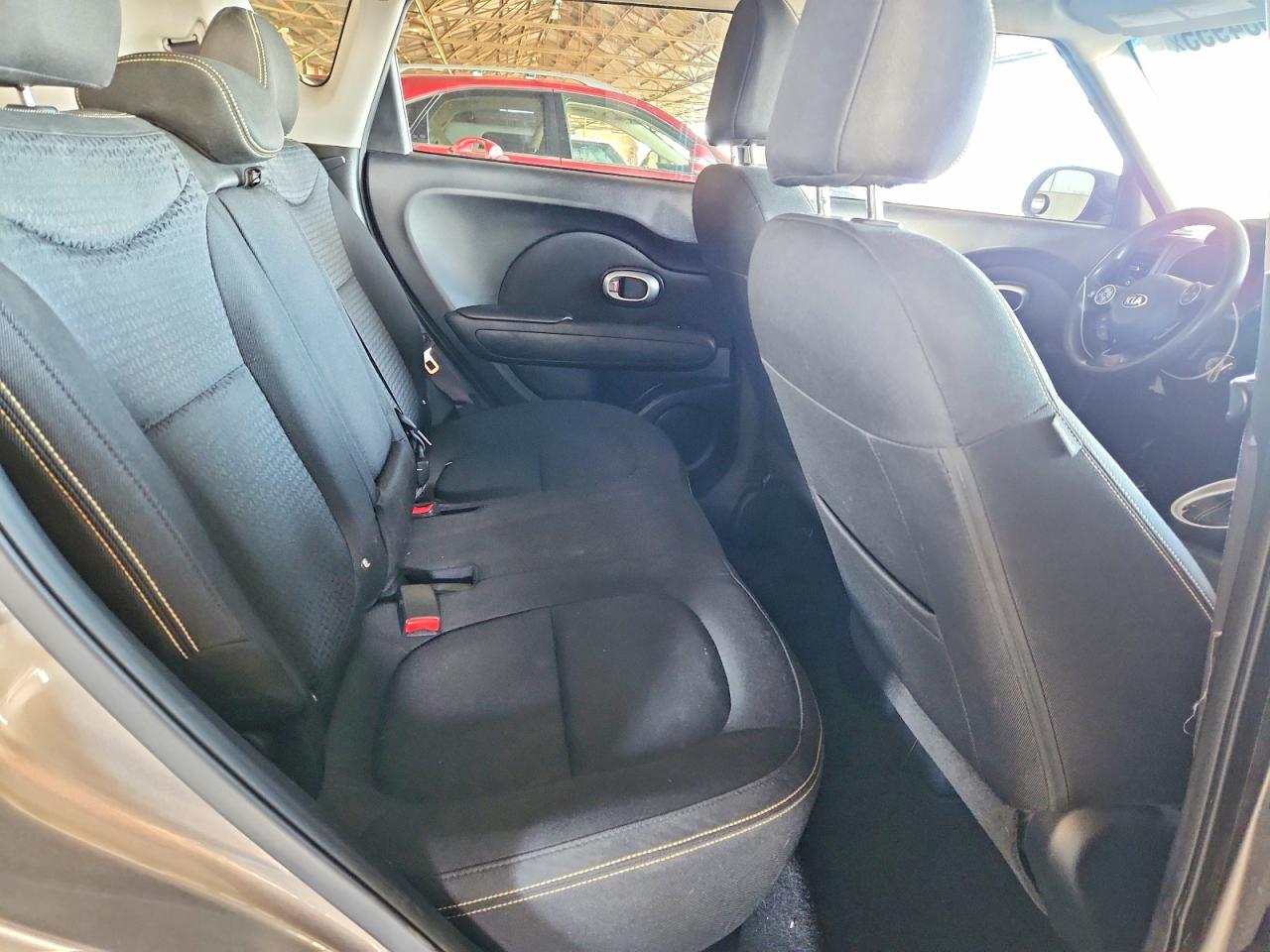 2016 KIA SOUL + photo 10