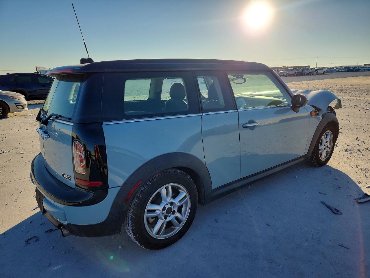 2014 MINI COOPER CLUBMAN photo 3