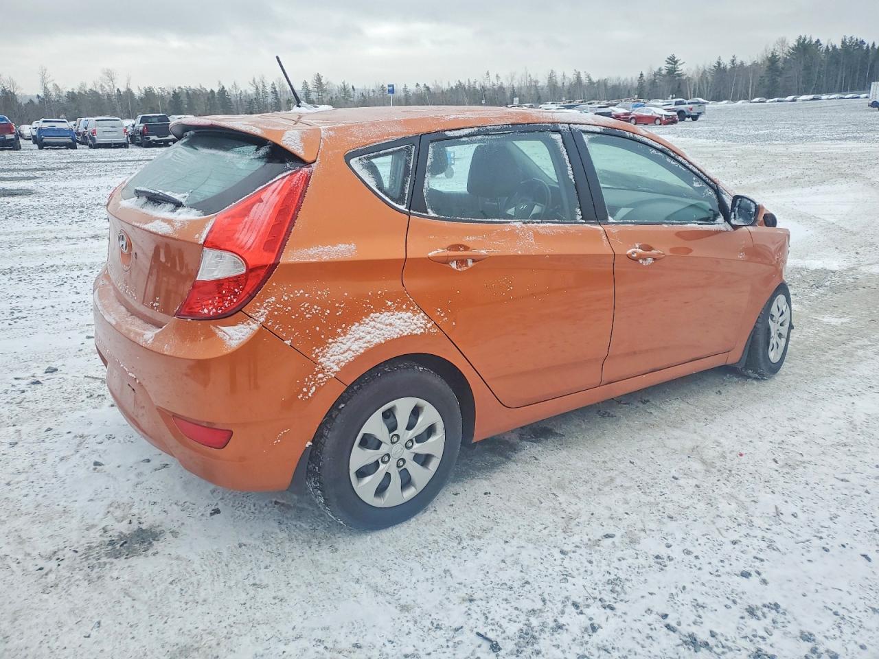 2015 HYUNDAI ACCENT GS photo 3
