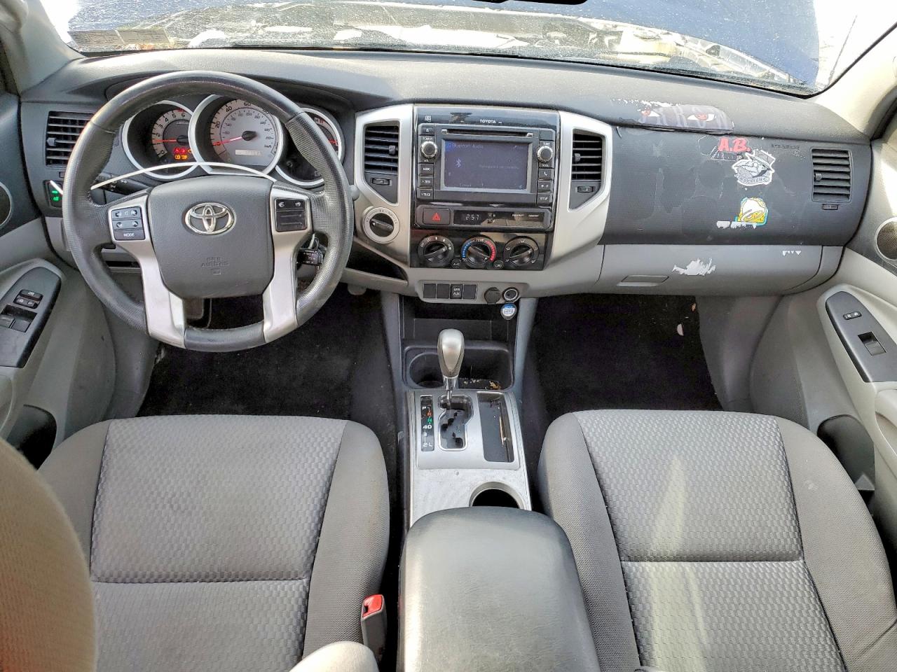 2013 TOYOTA TACOMA photo 8