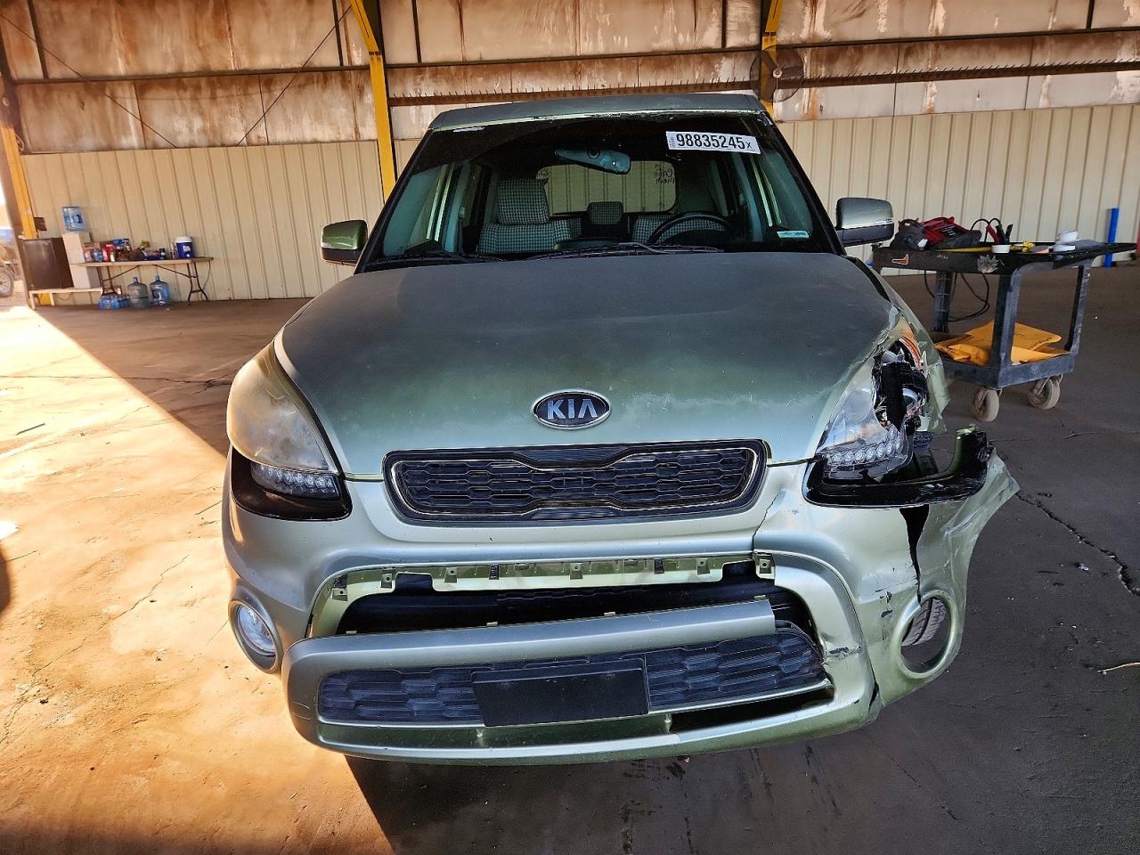 2013 KIA SOUL + photo 9