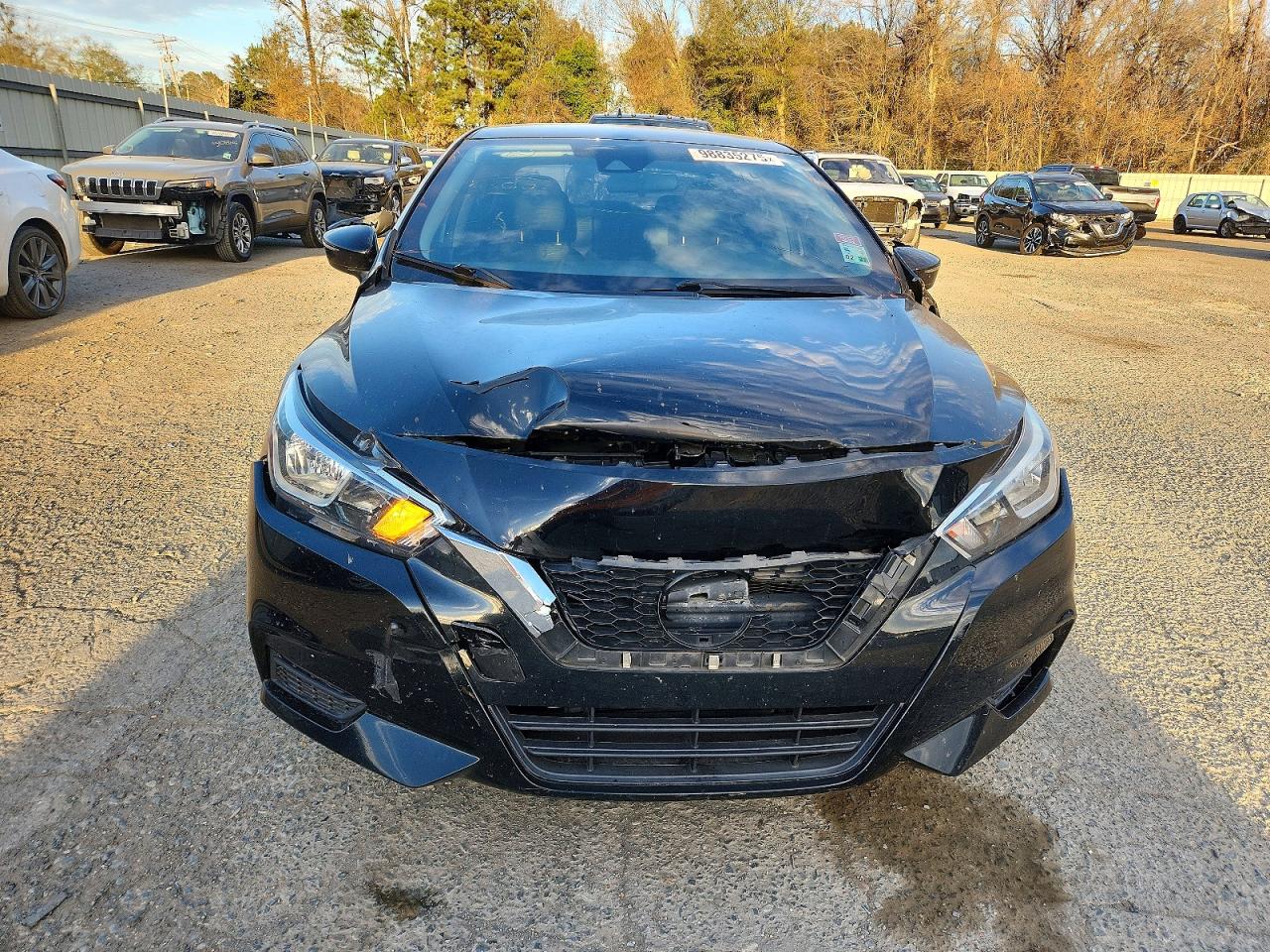 2021 NISSAN VERSA SV photo 5
