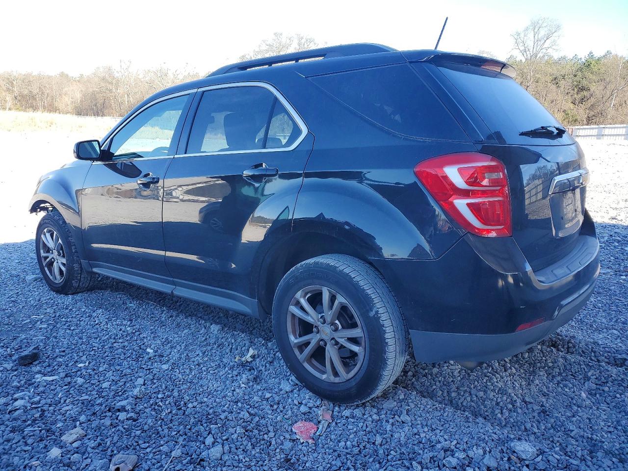 2017 CHEVROLET EQUINOX LT photo 2