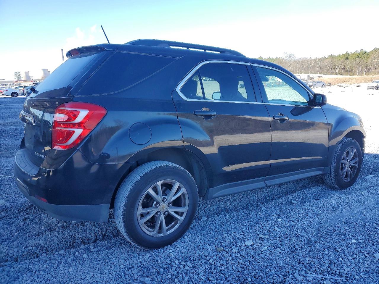 2017 CHEVROLET EQUINOX LT photo 3
