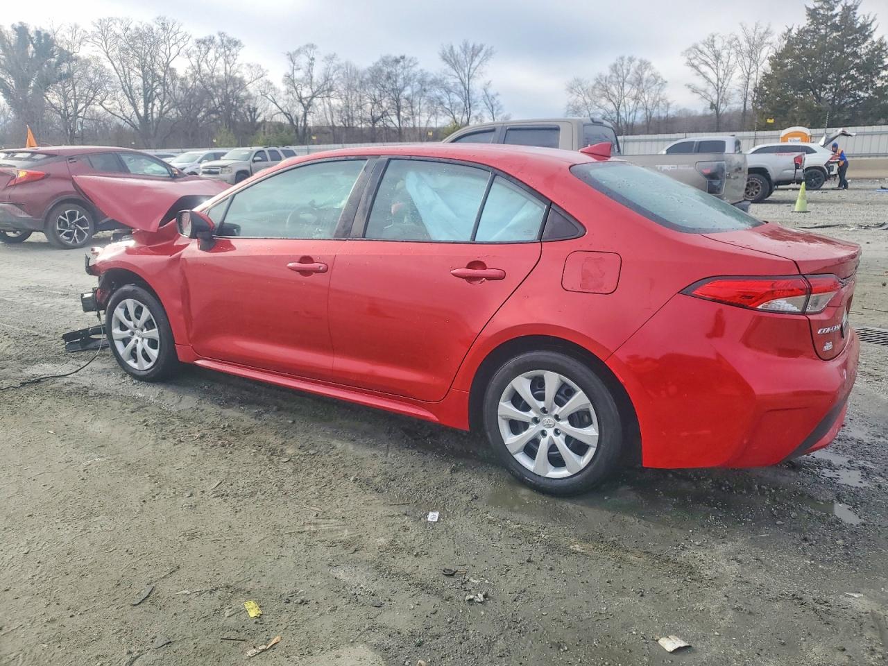2021 TOYOTA COROLLA LE photo 2