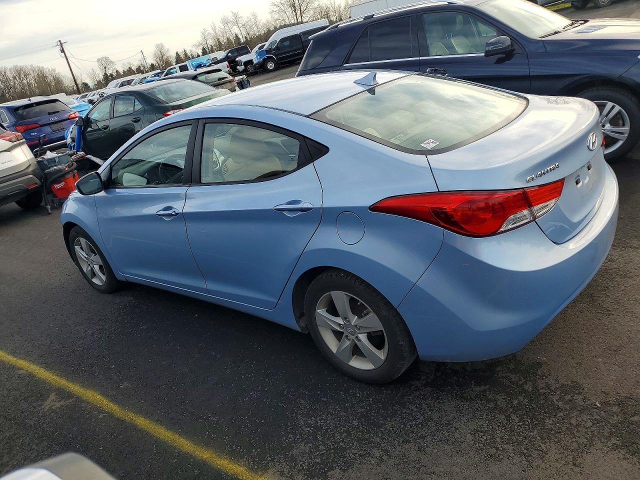 2013 HYUNDAI ELANTRA GLS photo 2